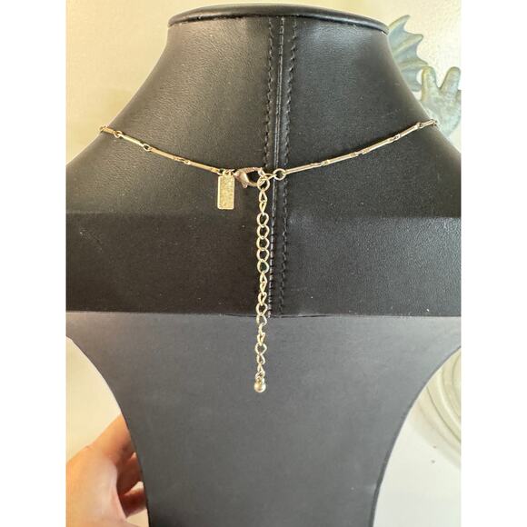 Gold toned necklace with dangle cha cha by Canvas. 35” + 3” ext - Picture 5 of 7